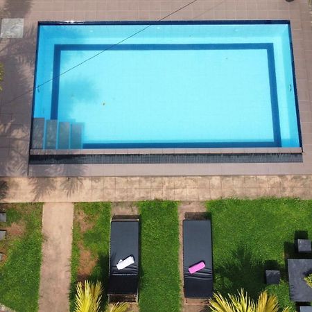 Grand Royal Villa Negombo Esterno foto