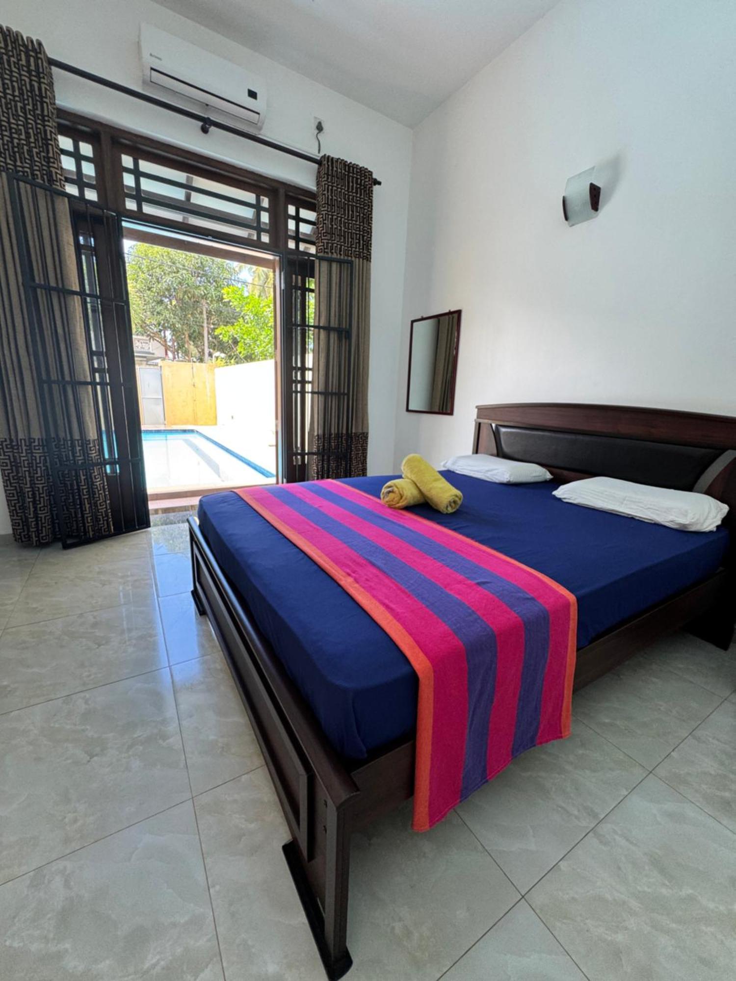 Grand Royal Villa Negombo Esterno foto